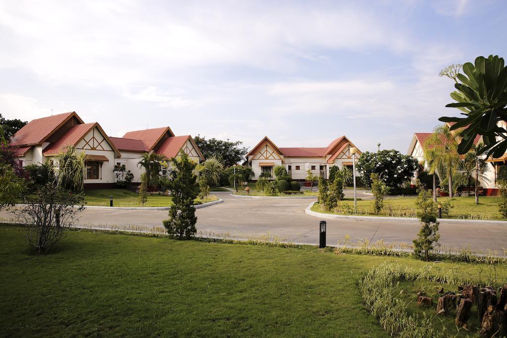 Myat Taw Win Hotel Naypyidaw Rom bilde