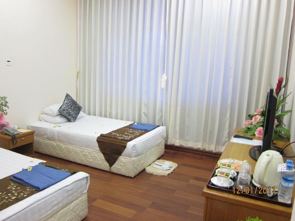 Myat Taw Win Hotel Naypyidaw Eksteriør bilde