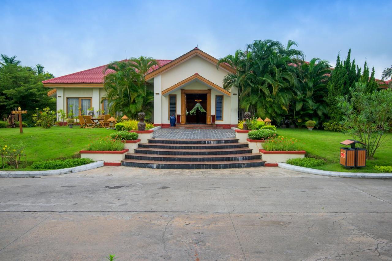 Myat Taw Win Hotel Naypyidaw Eksteriør bilde